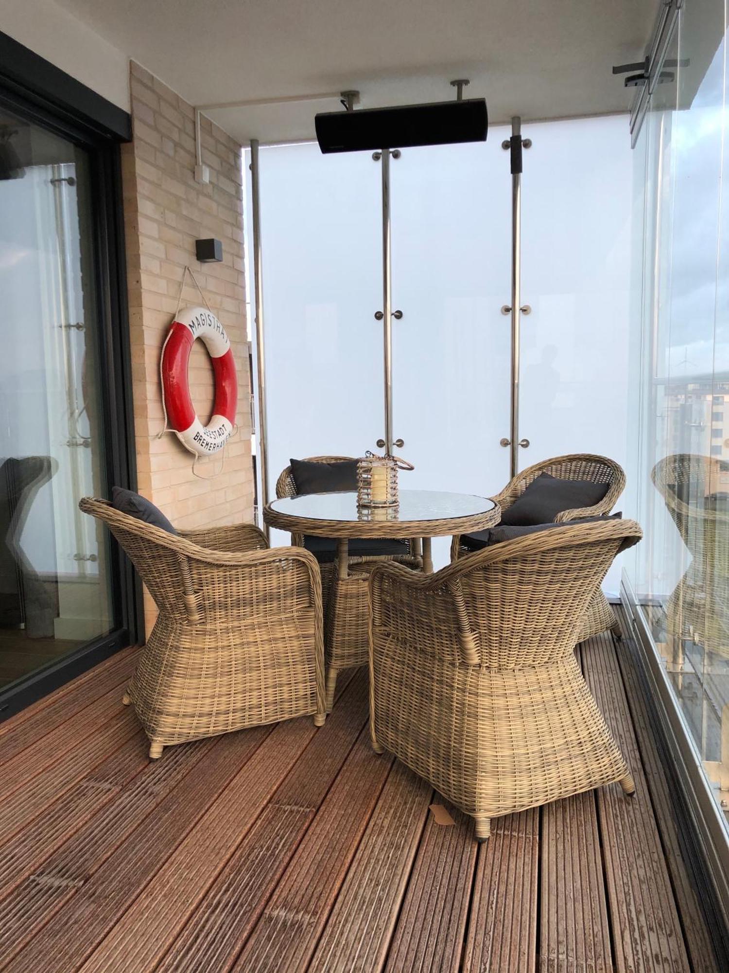 Port Marina Schlagseite Apartment Bremerhaven